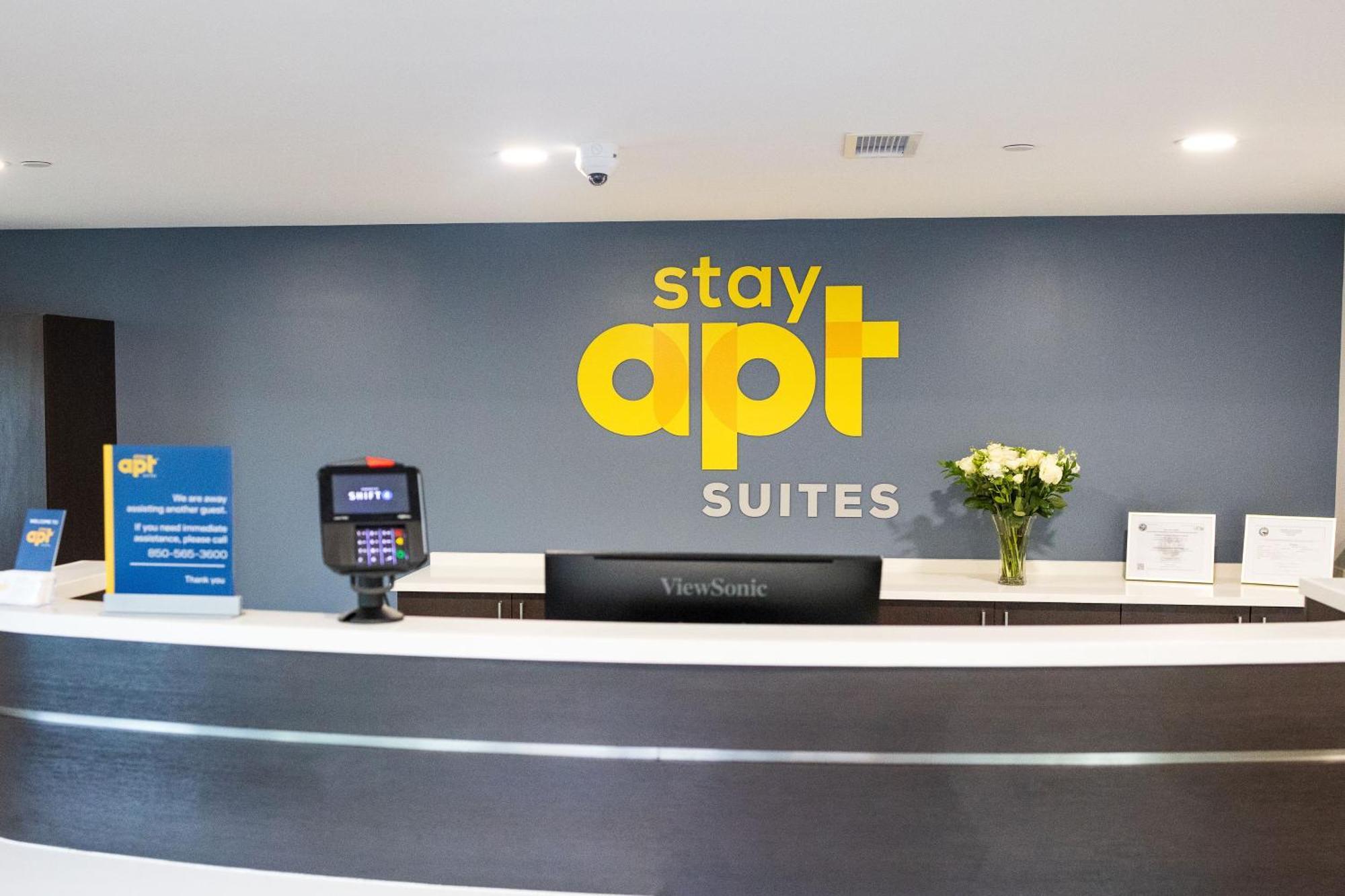 Stayapt Suites San Antonio-Randolph Live Oak Exterior foto